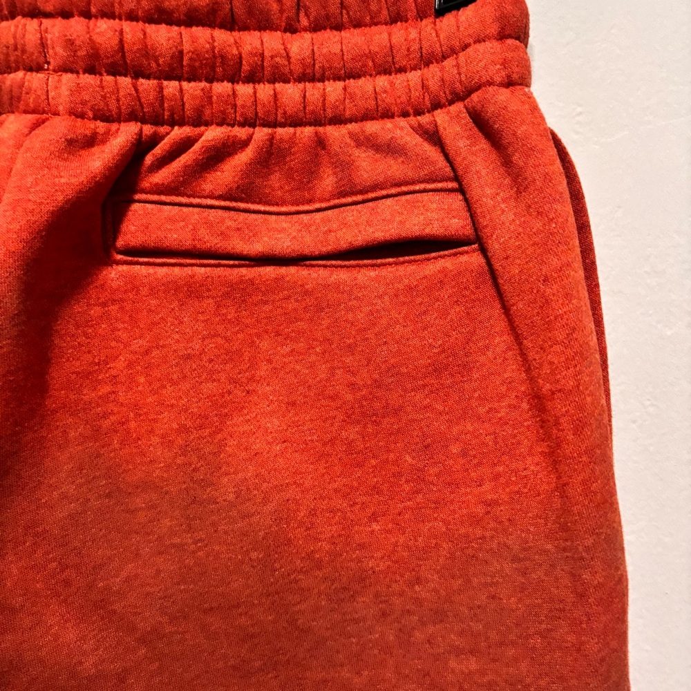 🆕 Under Armour Men's Burnt Orange Fleece Joggers - Picture 13 of 14